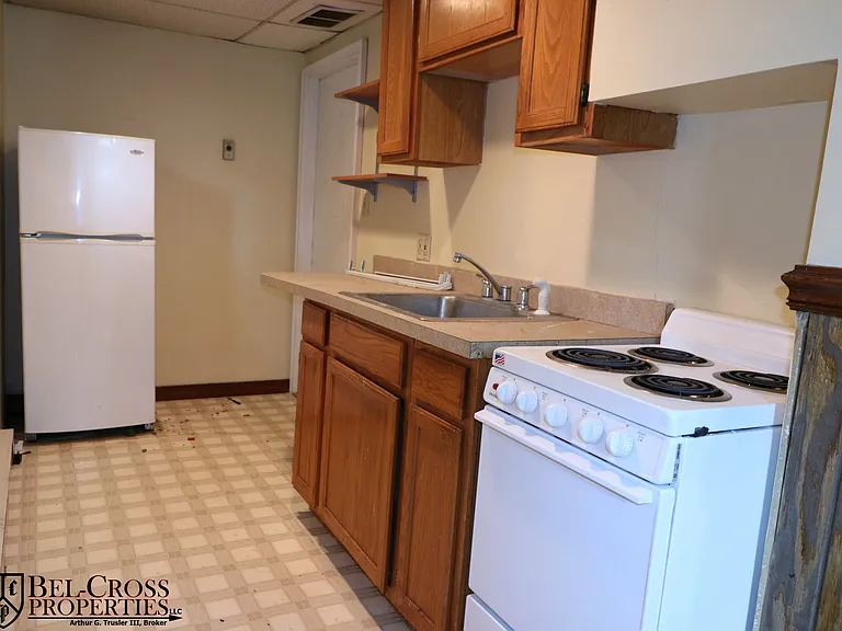 565 Brockway Ave — Photo 6