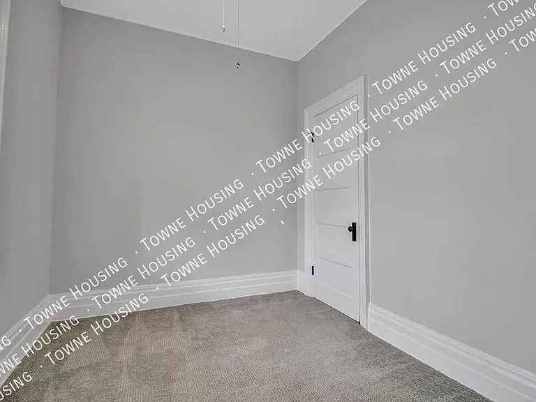 215 Allen St #1 — Photo 18