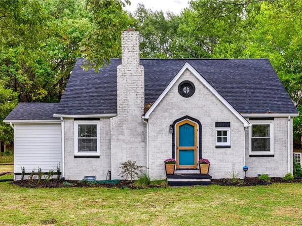 429 S Main St, Boiling Springs, NC 28152