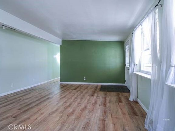 4th image of 931 W Perch Ave