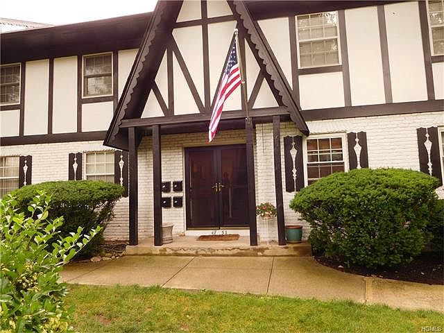 1st image of 49 Parkside Dr