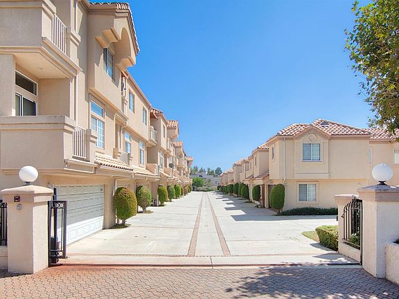 2nd image of 4520 Pennsylvania Ave APT 108