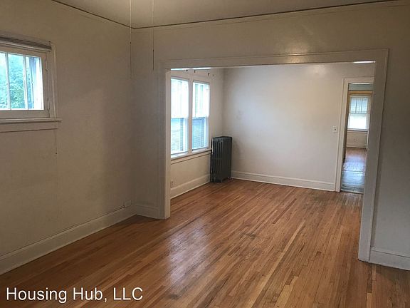 4th image of 4101 Cedar Ave S APT 2