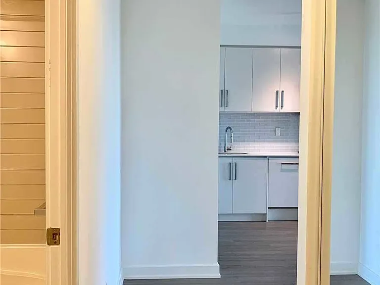 5180 Yonge St #2206 — Photo 6
