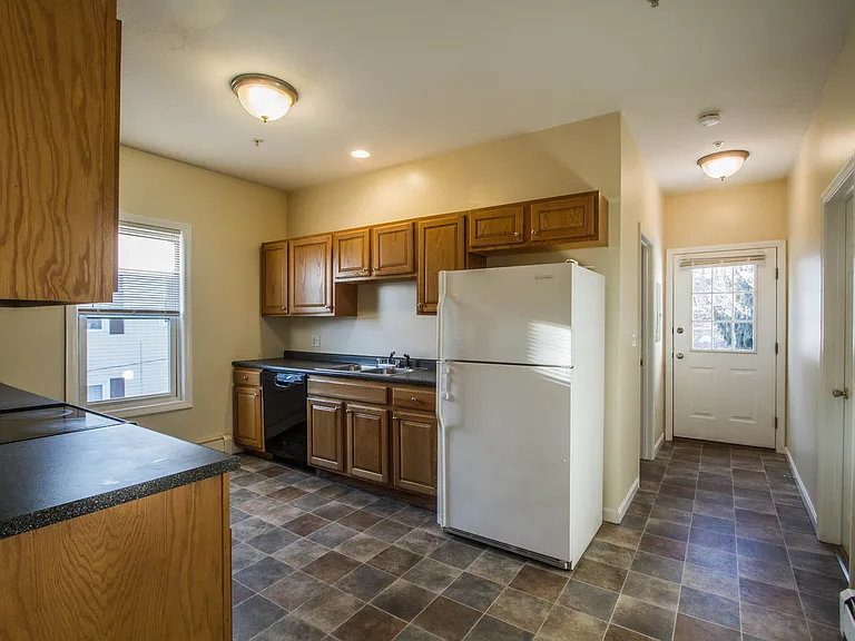 19 Wilson St #3 — Photo 3