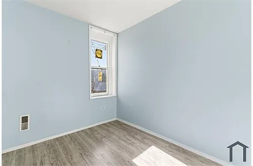2236 W Firth St Photo 1