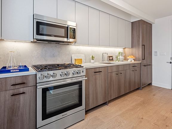5th image of 55 Suffolk St APT 423