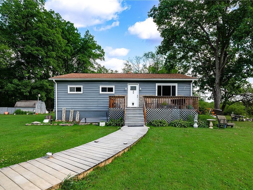 1st image of 58 Bassick Ln