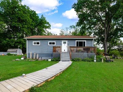 58 Bassick Ln, Transfer, PA, 16154