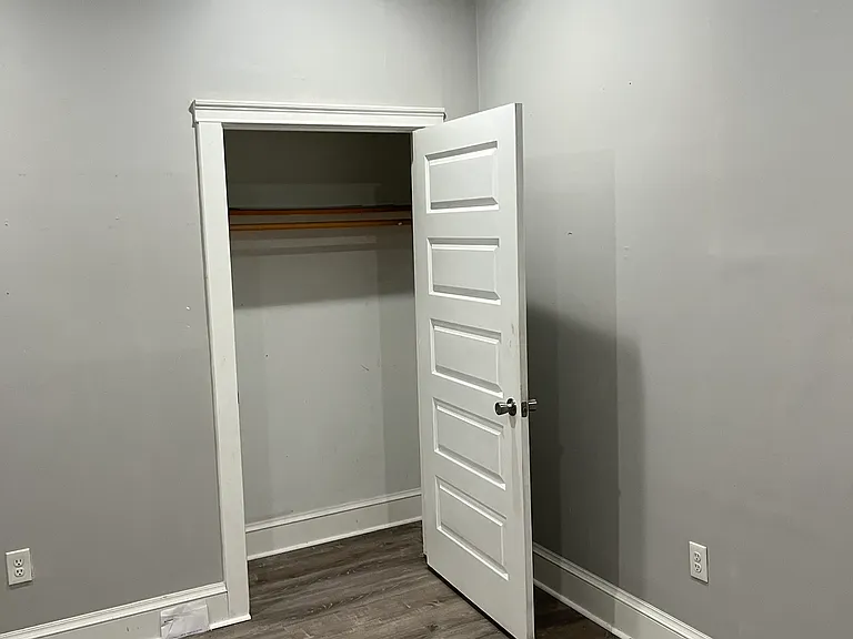 182 S Main St #1C — Photo 3