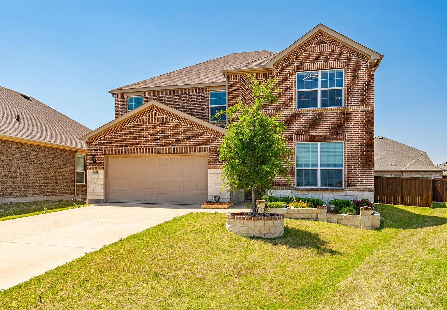 5 bed, 2491 sqft, $3,000 — Photo 3