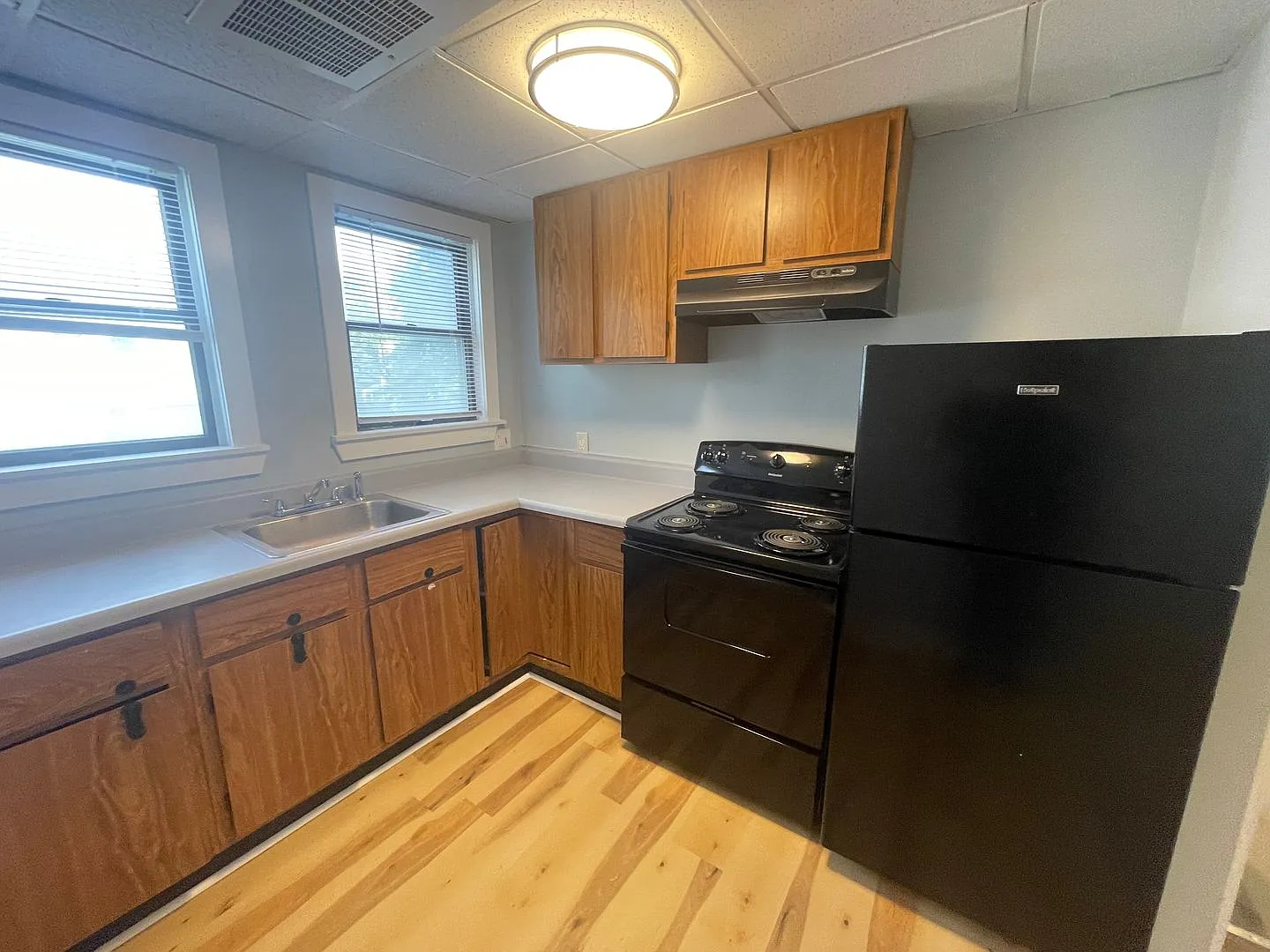 9 Daniels Ave — Photo 3