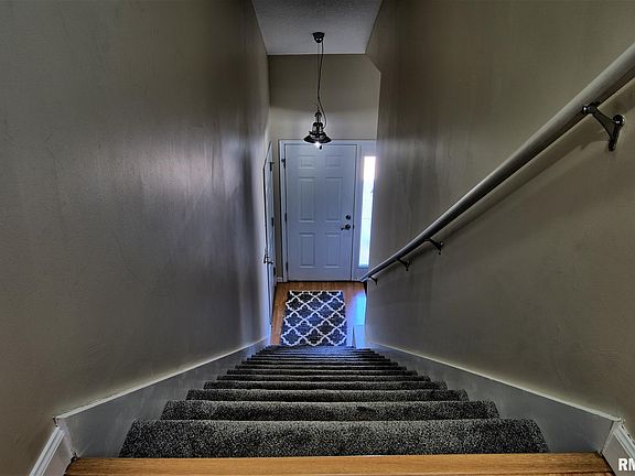 4th image of 4593 Thornhill Dr