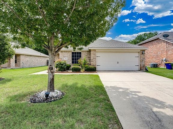 2nd image of 3016 Graystone Ct
