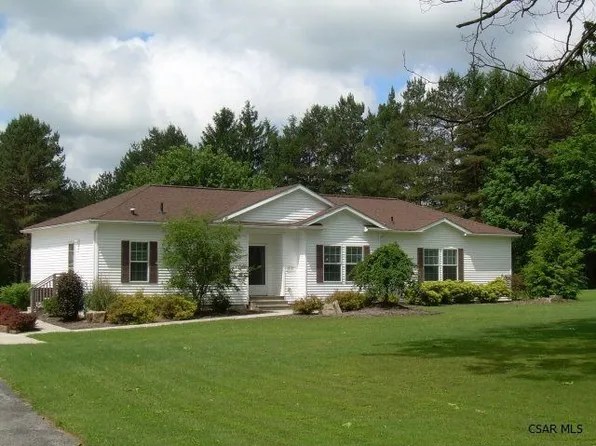 612 Verla Dr, Windber, PA 15963