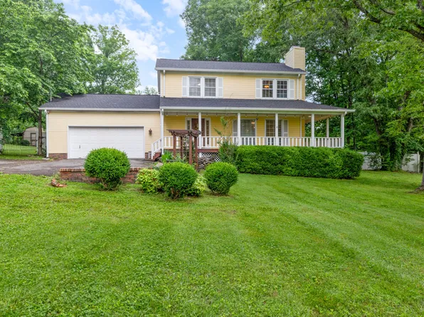324 Beechwood Dr, Burns, TN 37029