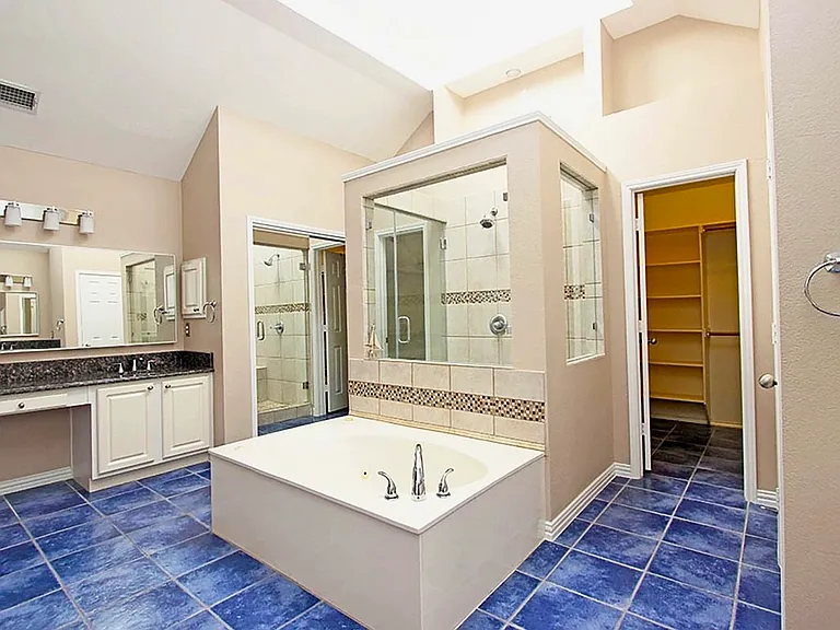 4251 Millview Ln — Photo 15