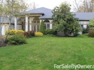 2019 Ices Ferry Dr, Morgantown, WV 26508