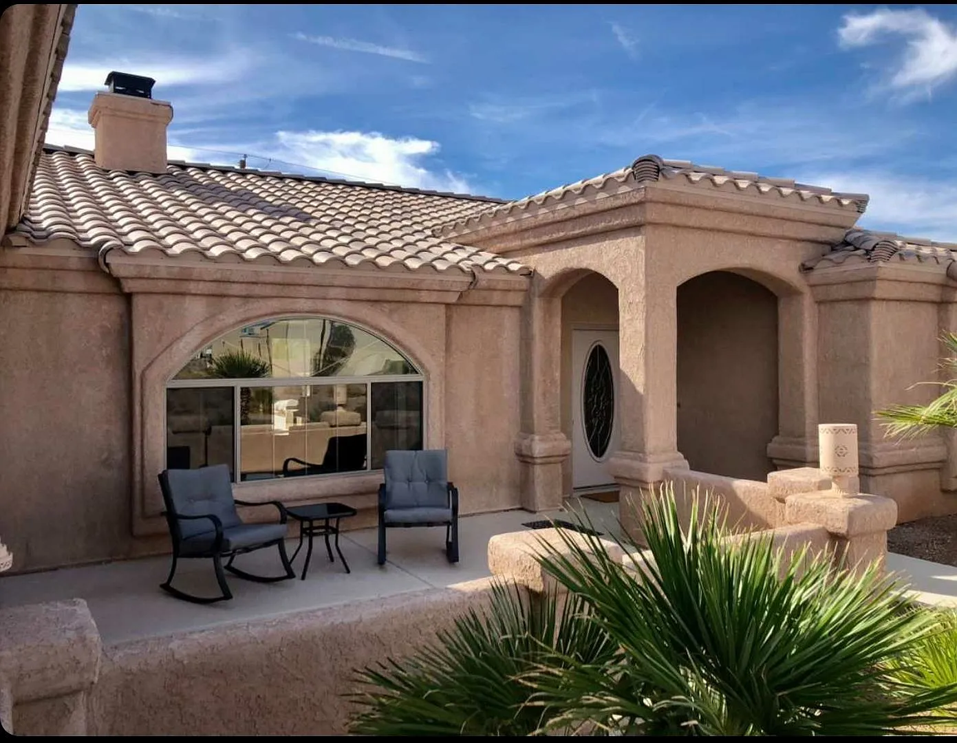 Winter Furnished- Pool Home — Photo 3