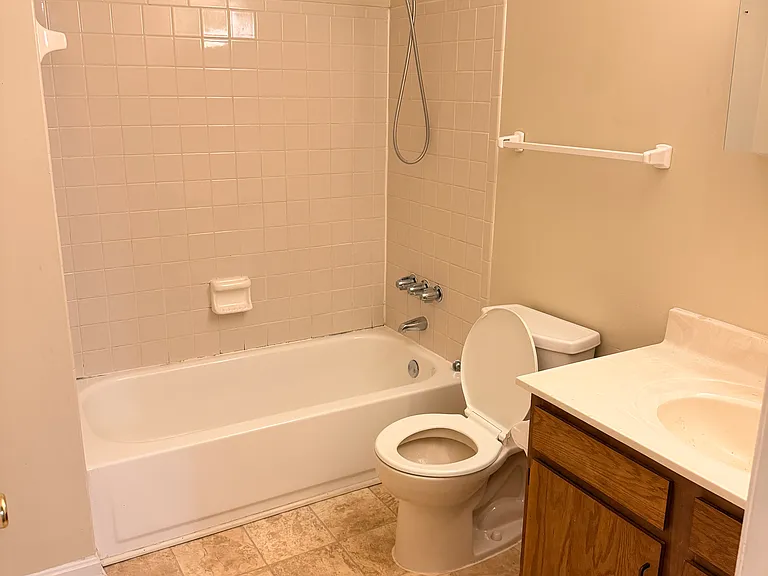 9804 Whipps Mill Rd #6 — Photo 8