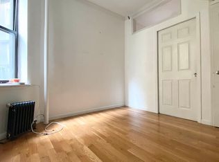 216 W 16th St #3C, New York, NY 10011