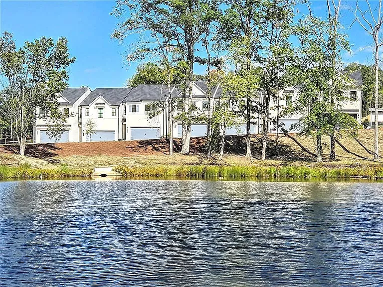 2020 Underwood Dr — Photo 19