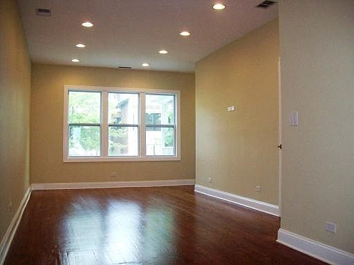 2nd image of 2303 N Maplewood Ave