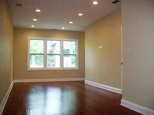 2303 N Maplewood Ave — Photo 2