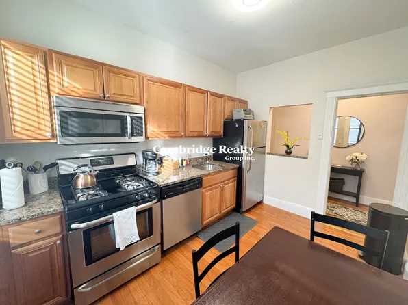 29 Mount Hood Rd, Brighton, MA