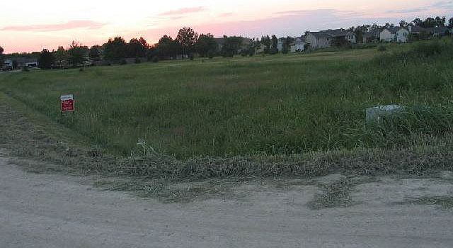 1st image of 8461 N Ash Cir