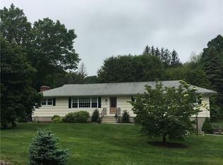 1 Turkey Roost Rd, Sandy Hook, CT 06482