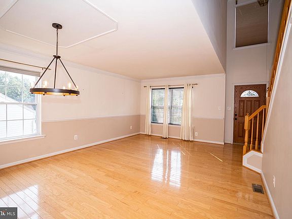 5th image of 4308 Marigold Ln