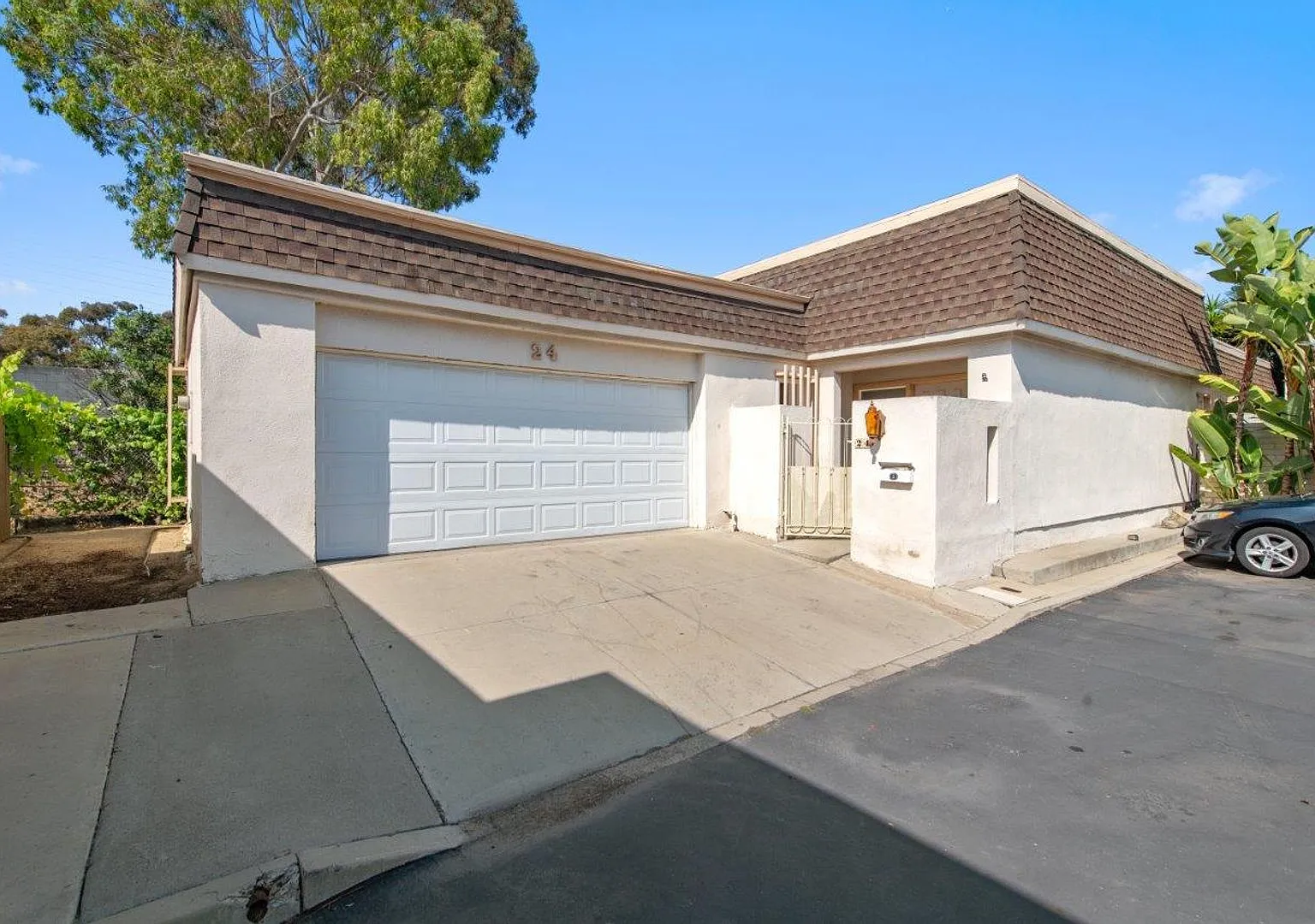 3bd/2ba single family house in University Park Irvine close to UCI for rent — Photo 1
