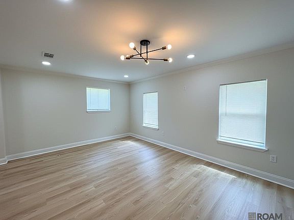 4th image of 38511 Redmond Dr