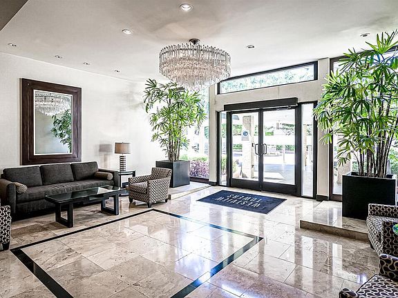 2nd image of 1155 N La Cienega Blvd APT 611