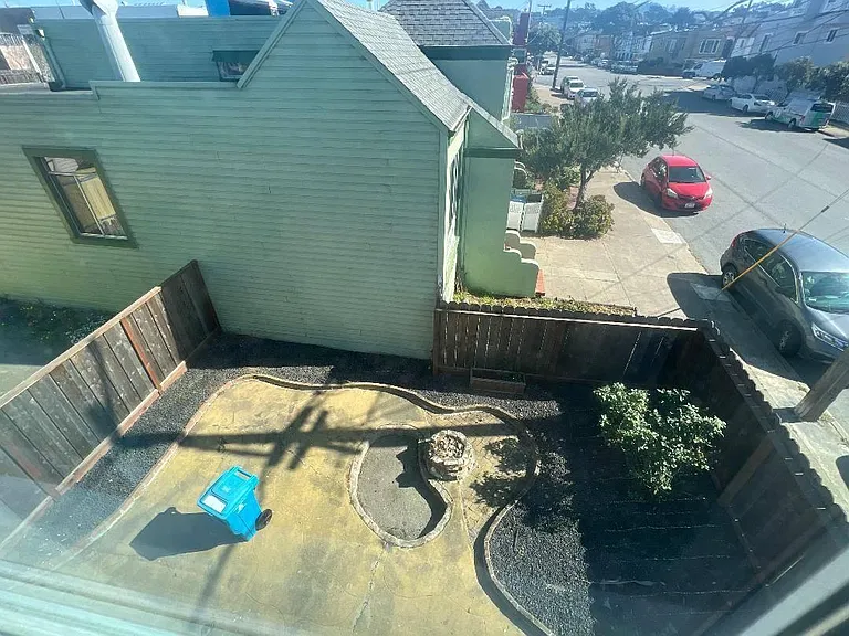 1694 44th Ave — Photo 9