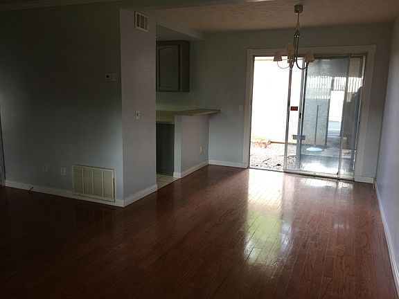 4th image of 736 N Mollison Ave Unit C