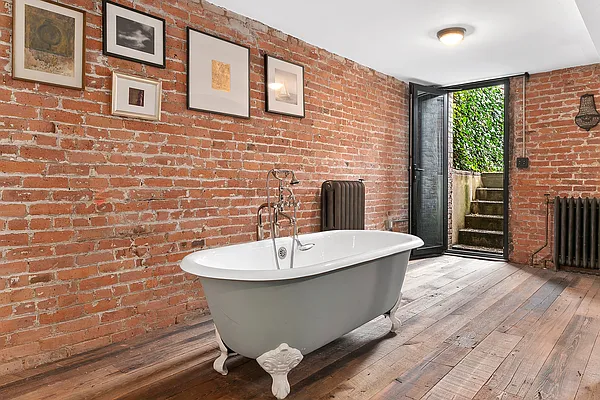 Rented by Compass | media 8