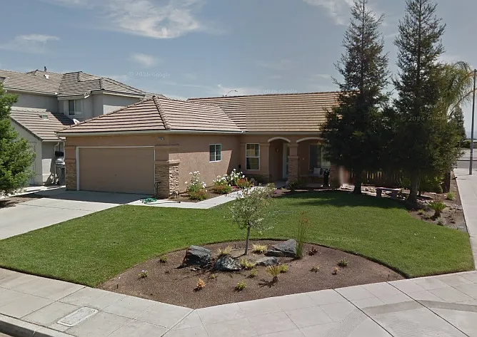9764 N Ann Ave