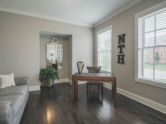 4th image of 4033 Sedgwick #1