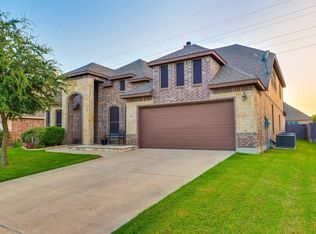 211 Boardwalk Ave, Waxahachie, TX 75165