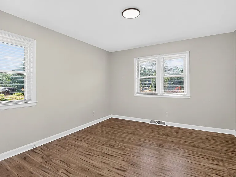 6901 Ridge Lane Rd — Photo 37