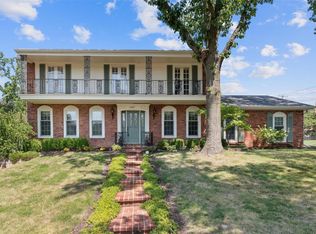 1207 Lin Manor Dr, Saint Louis, MO 63122