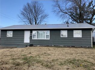 711 Cherry St, Ravenswood, WV 26164