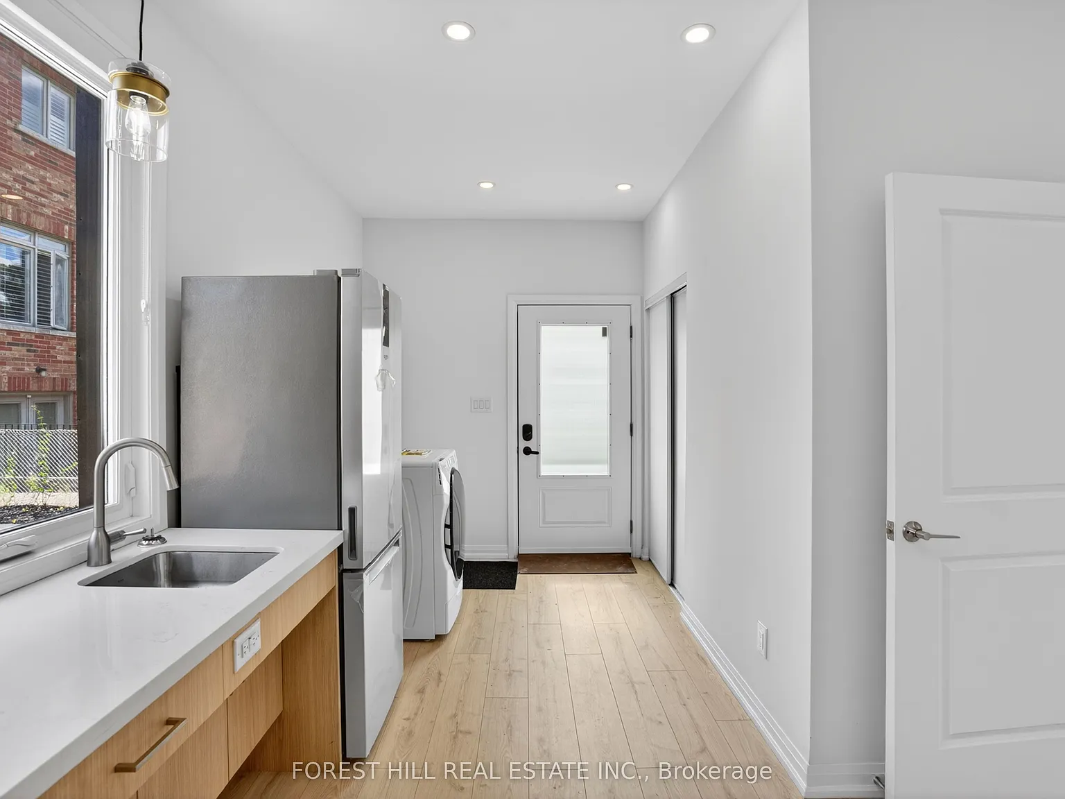 2 bed, $2,975 — Photo 3