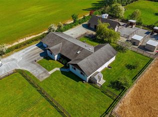 1609 Keating Cross Rd, Central Saanich, BC V8M 1W9