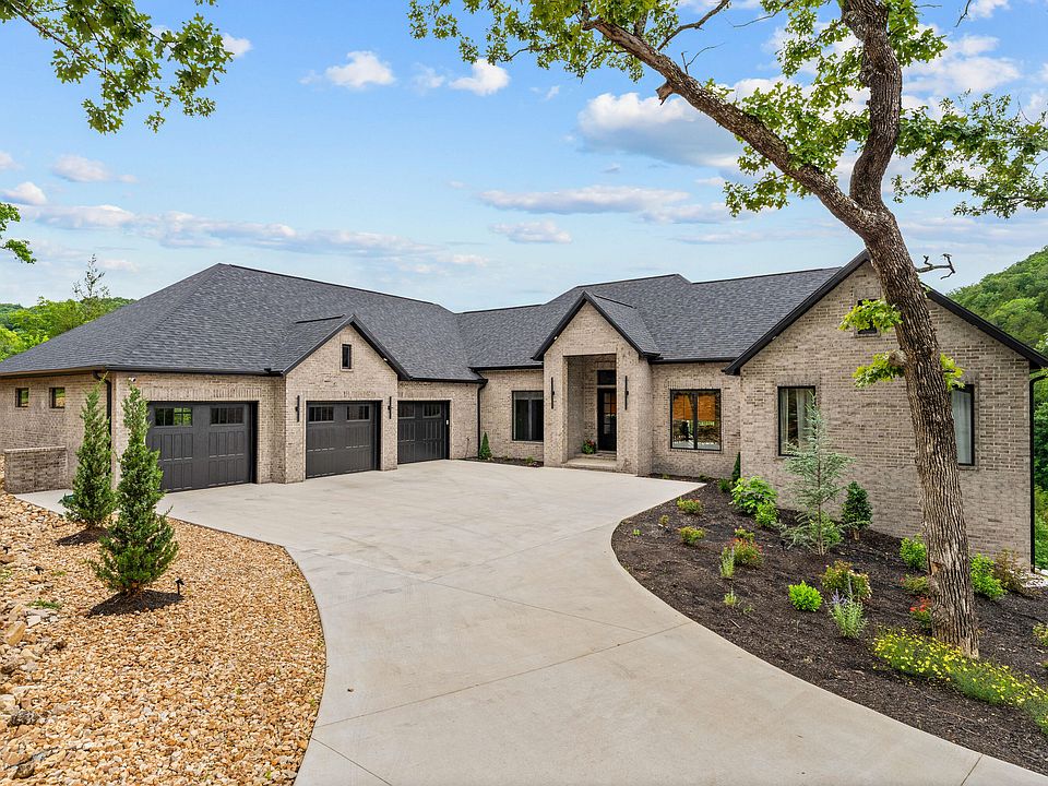 1st image of 103 Silver Oak Way