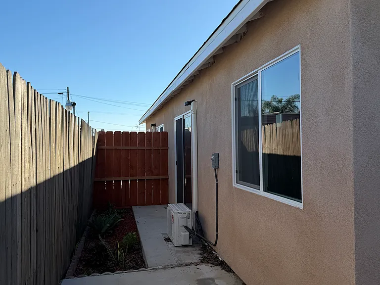 732 S San Antonio Ave — Photo 14