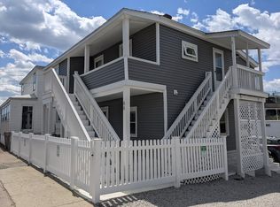 66 Railroad Ave #1R, Salisbury, MA 01952