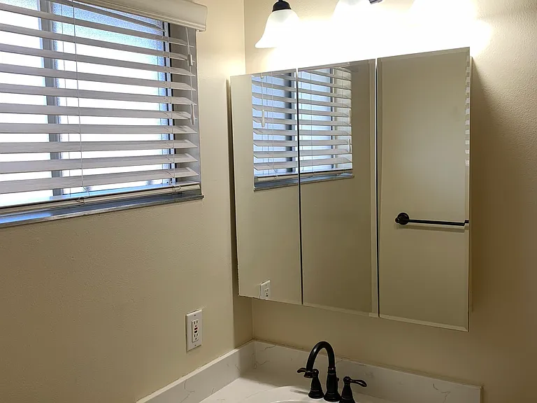 Pinehaven Garden Apartments — Photo 27